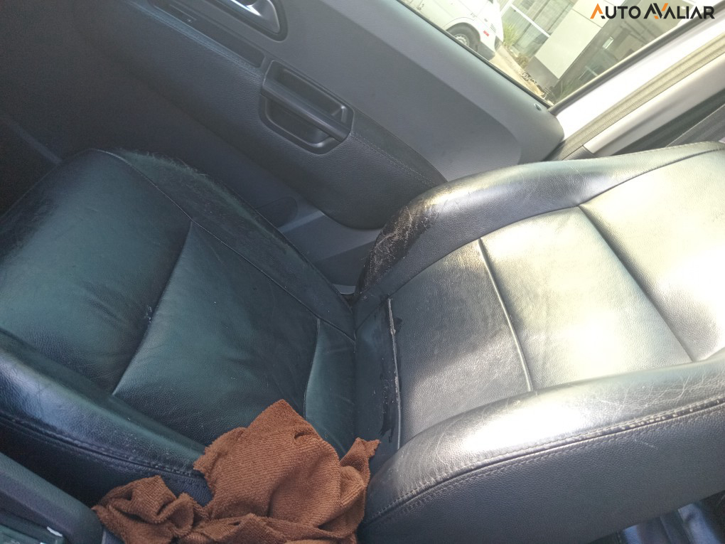VOLKSWAGEN AMAROK 2.0 TRENDLINE 4X4 CD 16V TURBO INTERCOOLER DIESEL 4P MANUAL