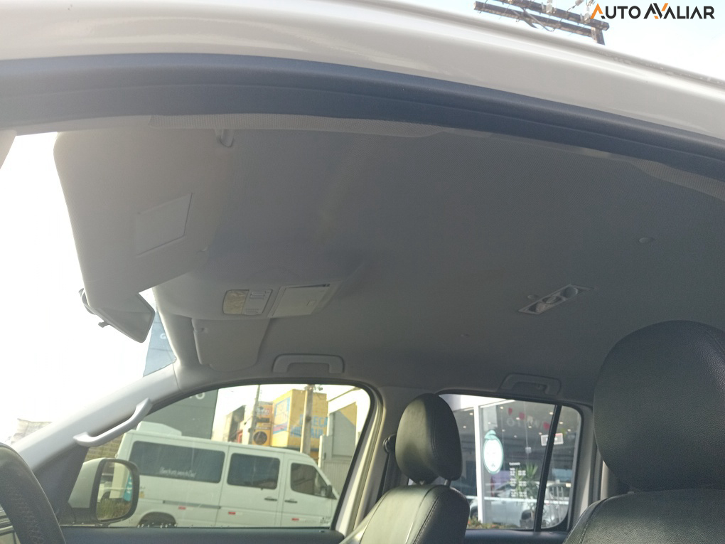 VOLKSWAGEN AMAROK 2.0 TRENDLINE 4X4 CD 16V TURBO INTERCOOLER DIESEL 4P MANUAL