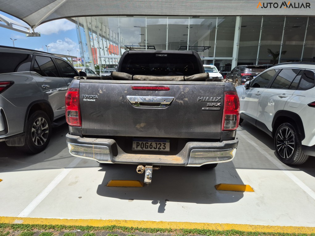 TOYOTA HILUX 2.8 SRX 4X4 CD 16V DIESEL 4P AUTOMATICO
