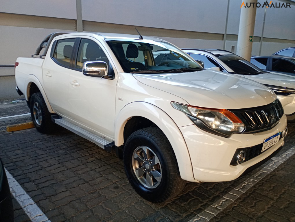 MITSUBISHI L200 TRITON  2.4 16V TURBO DIESEL SPORT GLS CD 4P 4X4 AUTOMÁTICO
