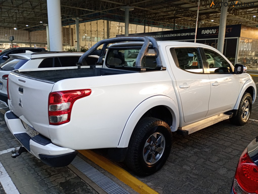 MITSUBISHI L200 TRITON  2.4 16V TURBO DIESEL SPORT GLS CD 4P 4X4 AUTOMÁTICO