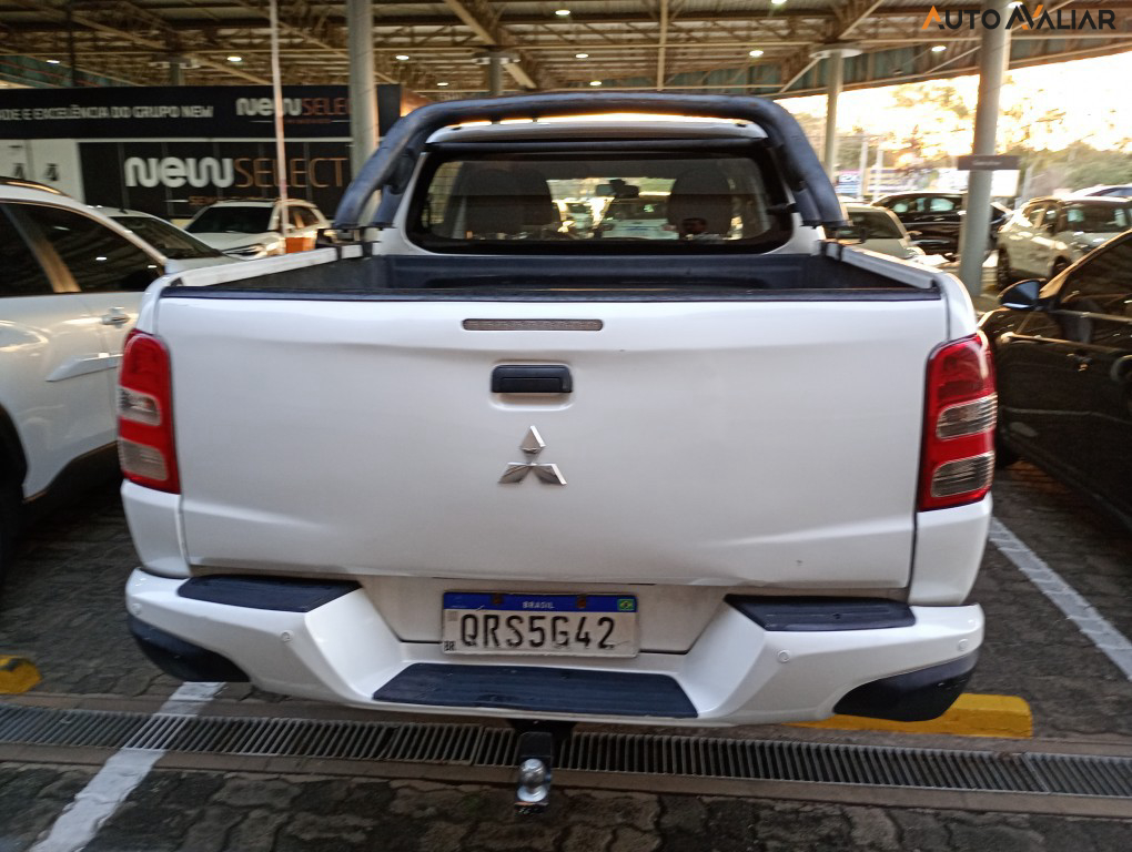 MITSUBISHI L200 TRITON  2.4 16V TURBO DIESEL SPORT GLS CD 4P 4X4 AUTOMÁTICO