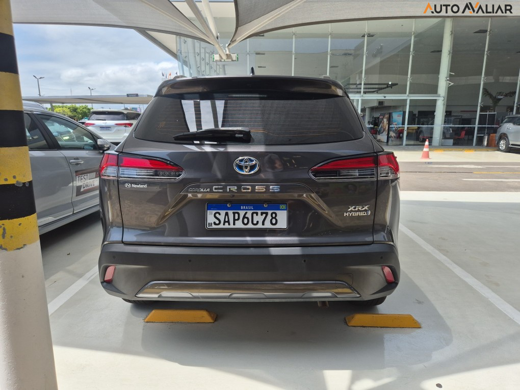 TOYOTA COROLLA CROSS 1.8 VVT-I HYBRID FLEX XRX CVT