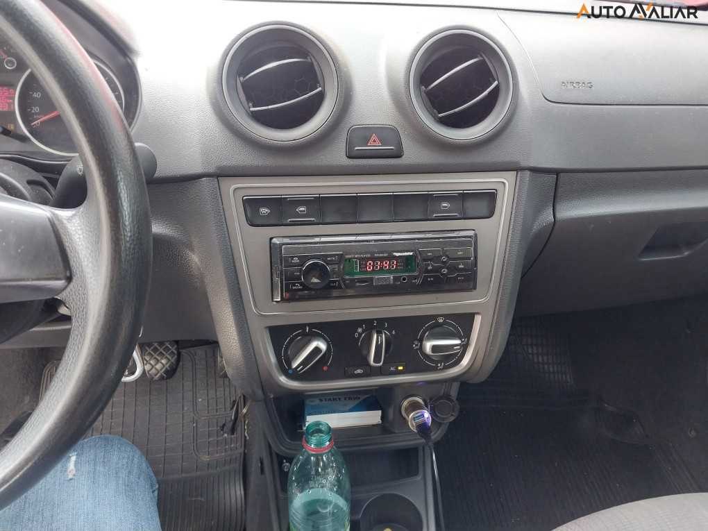 VOLKSWAGEN VOYAGE 1.0 MI 8V FLEX 4P MANUAL