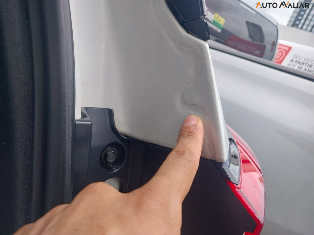 TOYOTA HILUX SW4 2.8 D-4D TURBO DIESEL SRX PLATINUM 4X4 AUTOM&Aacute;TICO