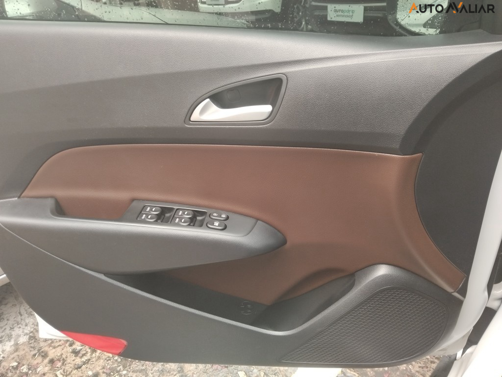 HYUNDAI HB20X 1.6 16V PREMIUM FLEX 4P AUTOMATICO