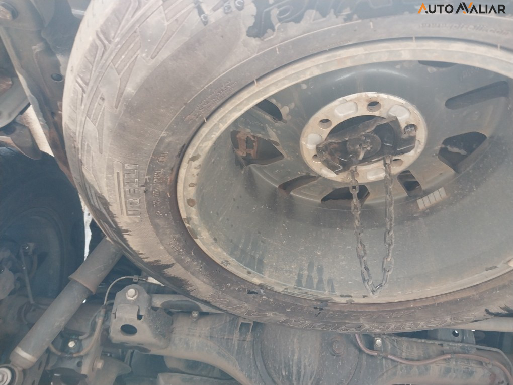 TOYOTA HILUX SW4 2.8 D-4D TURBO DIESEL SRX PLATINUM 4X4 AUTOM&Aacute;TICO