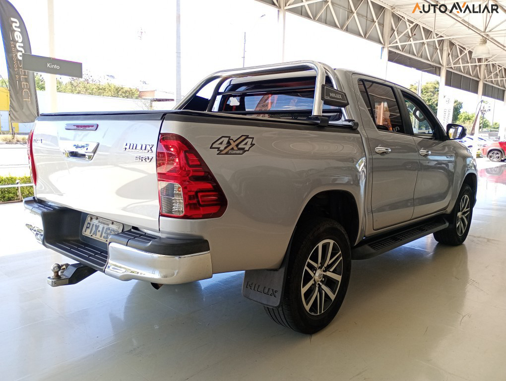 TOYOTA HILUX 2.8  TURBO DIESEL CD SRV 4X4 AUTOMÁTICO