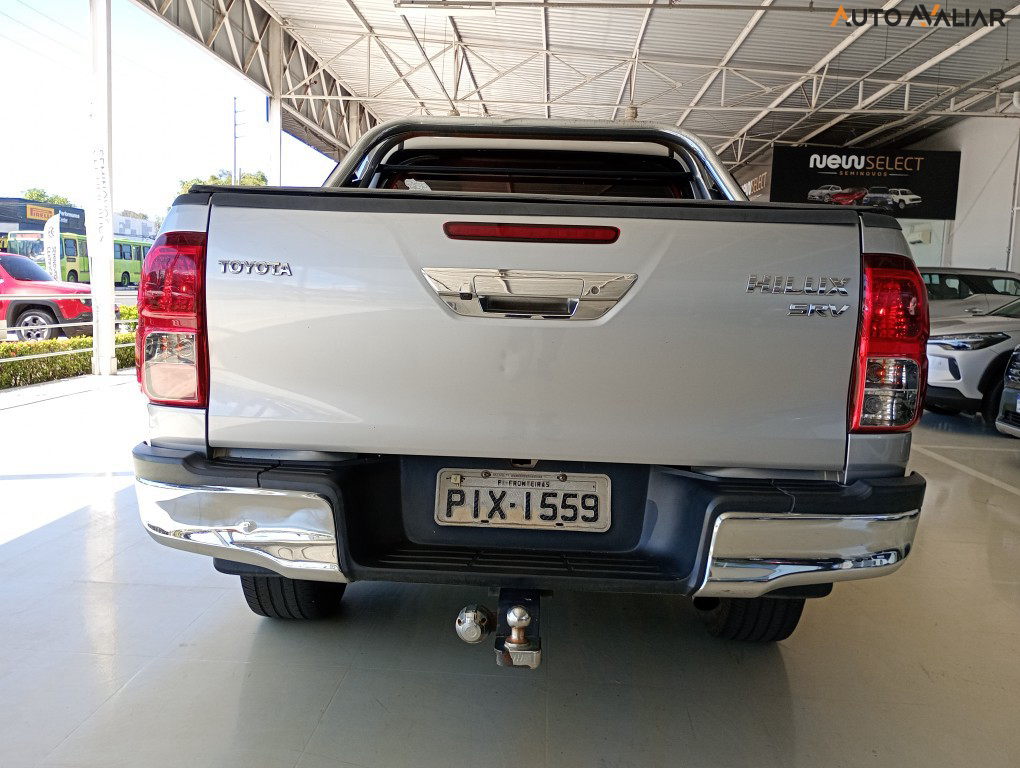 TOYOTA HILUX 2.8  TURBO DIESEL CD SRV 4X4 AUTOMÁTICO