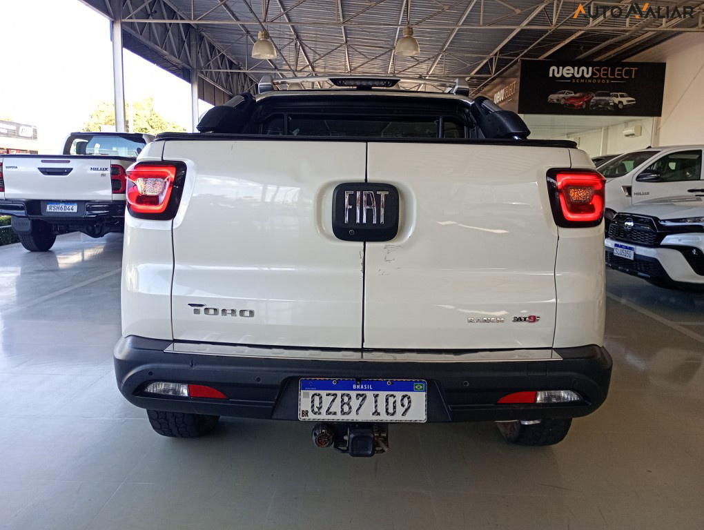 FIAT TORO 2.0 16V TURBO DIESEL RANCH 4WD AT9