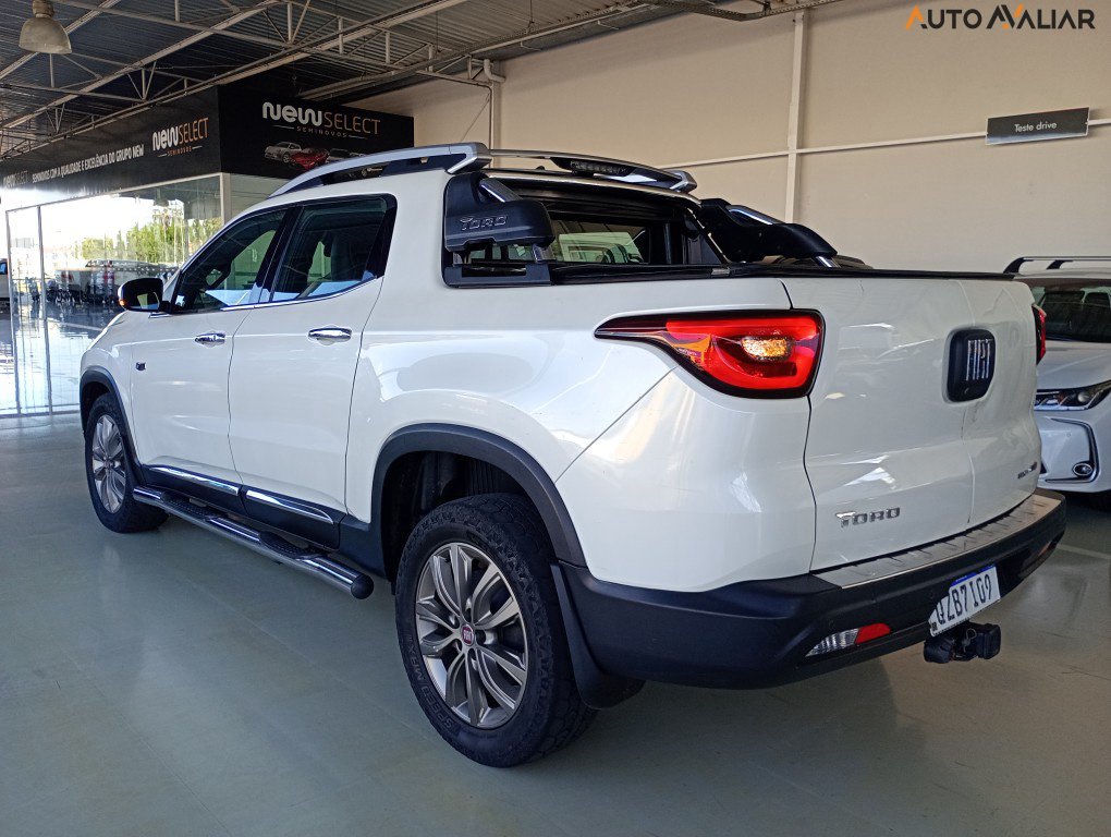 FIAT TORO 2.0 16V TURBO DIESEL RANCH 4WD AT9