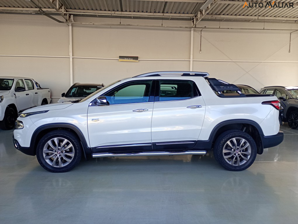 FIAT TORO 2.0 16V TURBO DIESEL RANCH 4WD AT9