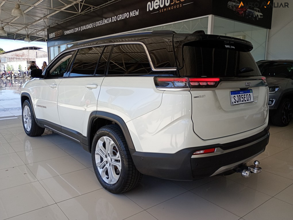 JEEP COMMANDER 1.3 T270 TURBO FLEX LONGITUDE AT6