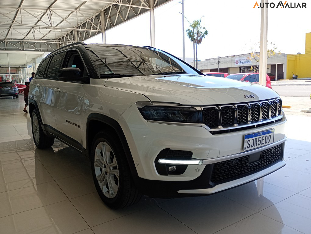 JEEP COMMANDER 1.3 T270 TURBO FLEX LONGITUDE AT6