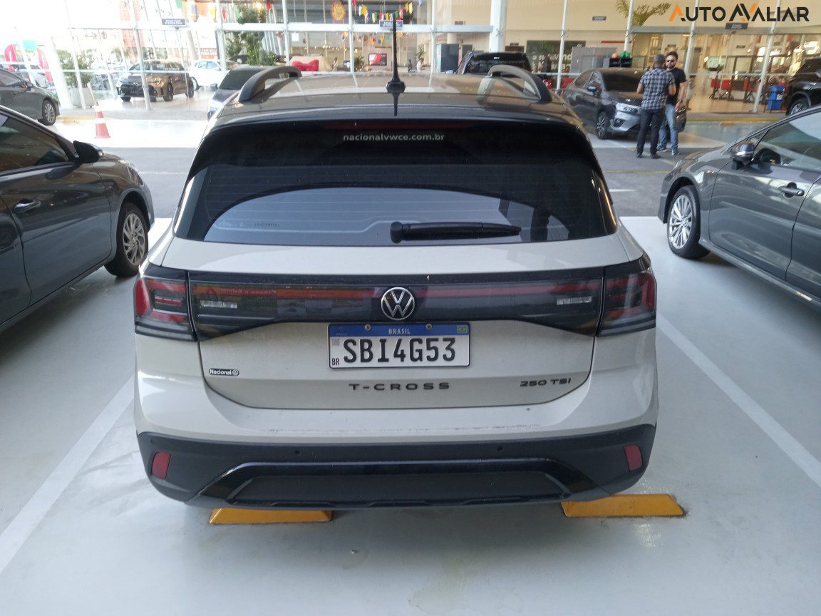 VOLKSWAGEN T-CROSS 1.4 250 TSI TOTAL FLEX HIGHLINE AUTOMÁTICO