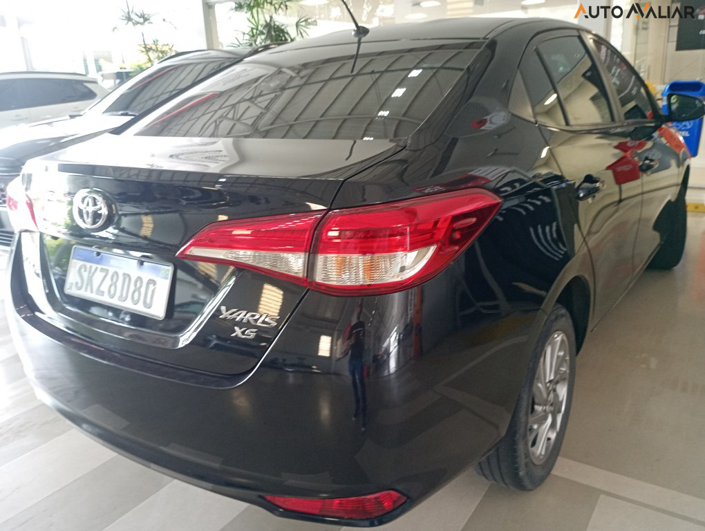TOYOTA YARIS 1.5 16V FLEX SEDAN XS CONNECT MULTIDRIVE