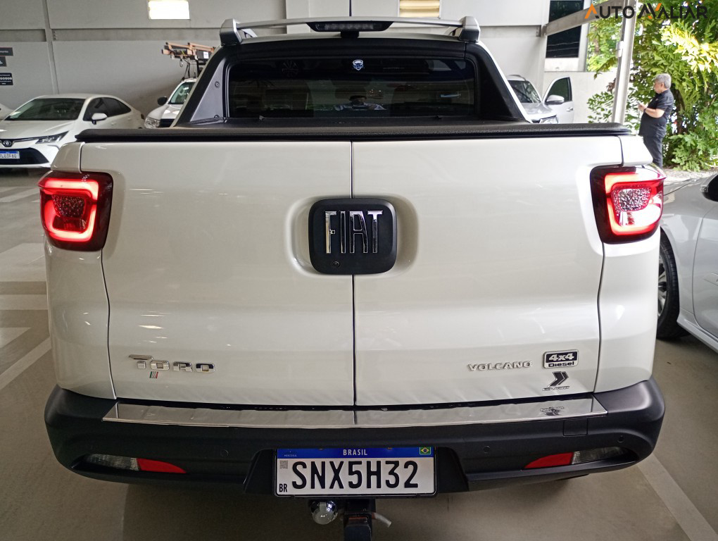 FIAT TORO 2.0 16V TURBO DIESEL VOLCANO 4WD AT9