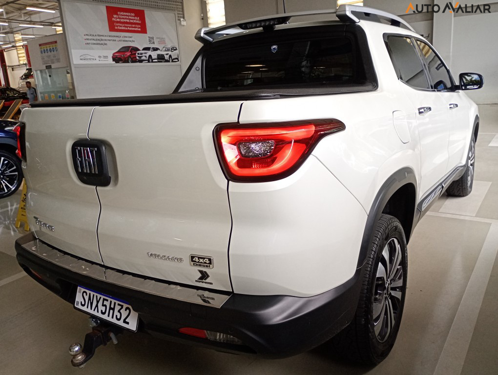 FIAT TORO 2.0 16V TURBO DIESEL VOLCANO 4WD AT9
