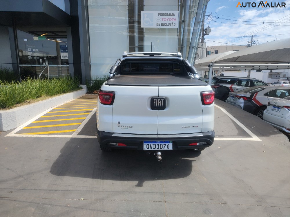 FIAT TORO 2.0 16V TURBO DIESEL RANCH 4WD AT9