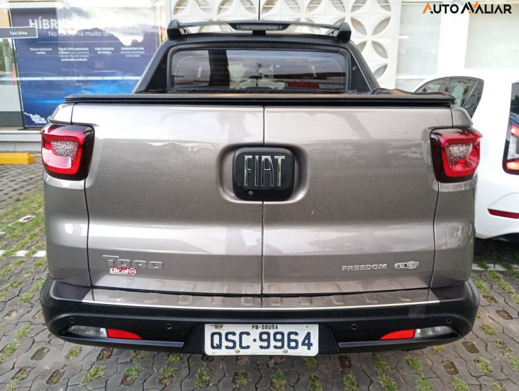 FIAT TORO 2.0 16V TURBO DIESEL FREEDOM 4WD AT9