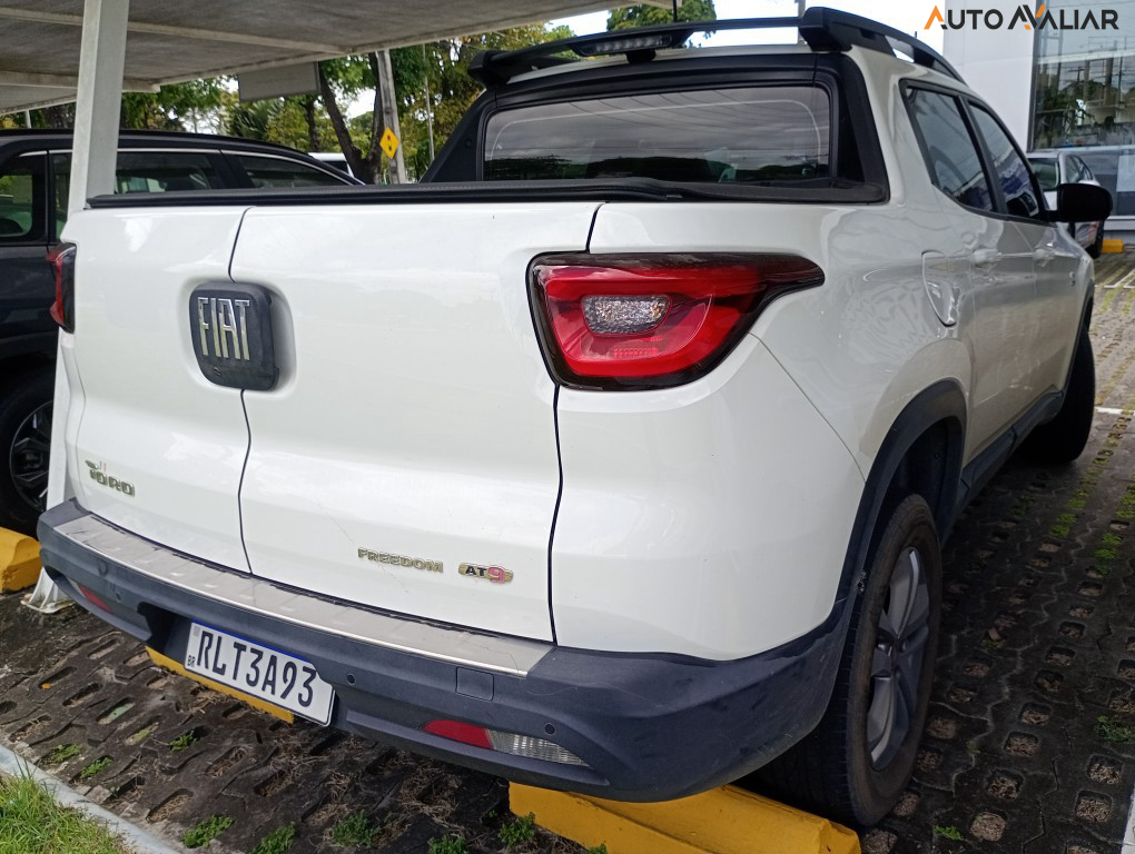 FIAT TORO 2.0 16V TURBO DIESEL FREEDOM 4WD AT9
