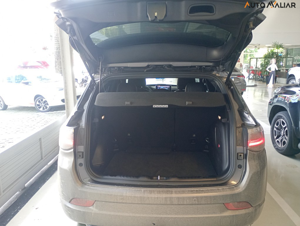 JEEP COMPASS 2.0 HURRICANE 4 TURBO GASOLINA BLACKHAWK AT9