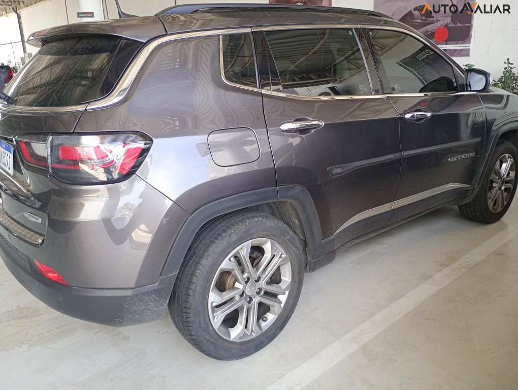 JEEP COMPASS 1.3 T270 TURBO FLEX LONGITUDE AT6