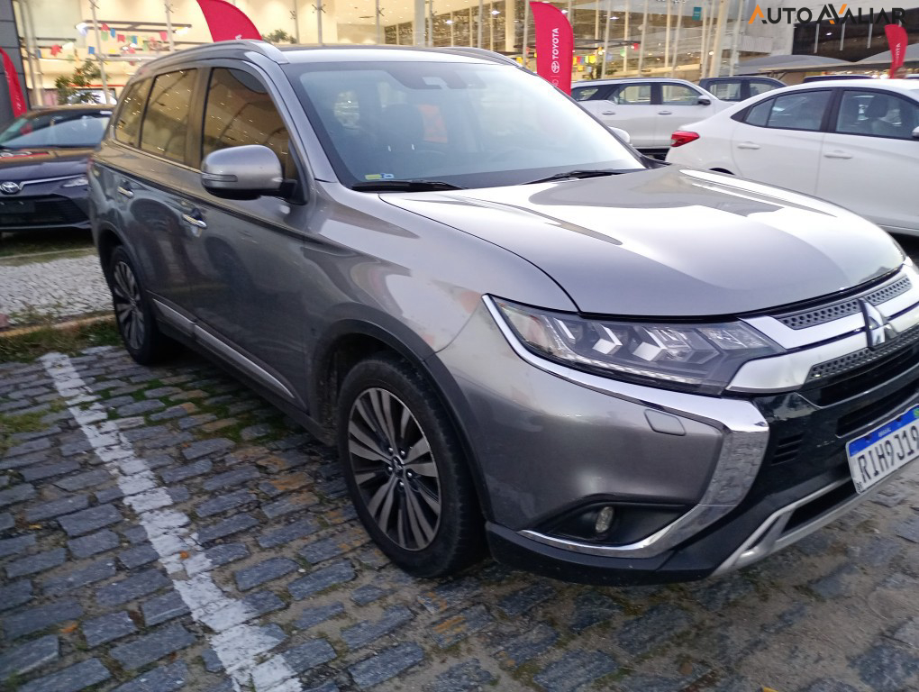 MITSUBISHI OUTLANDER 2.2 MIVEC DI-D DIESEL HPE-S AWD AUTOMATICO