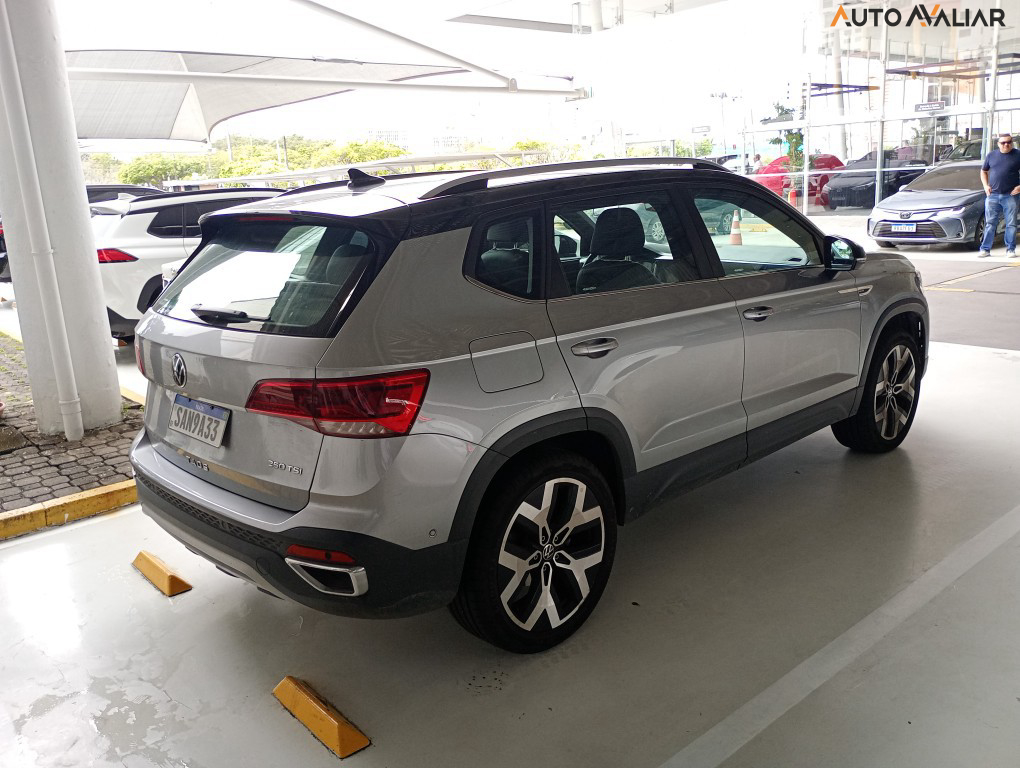 VOLKSWAGEN TAOS 1.4 250 TSI TOTAL FLEX HIGHLINE AUTOMÁTICO