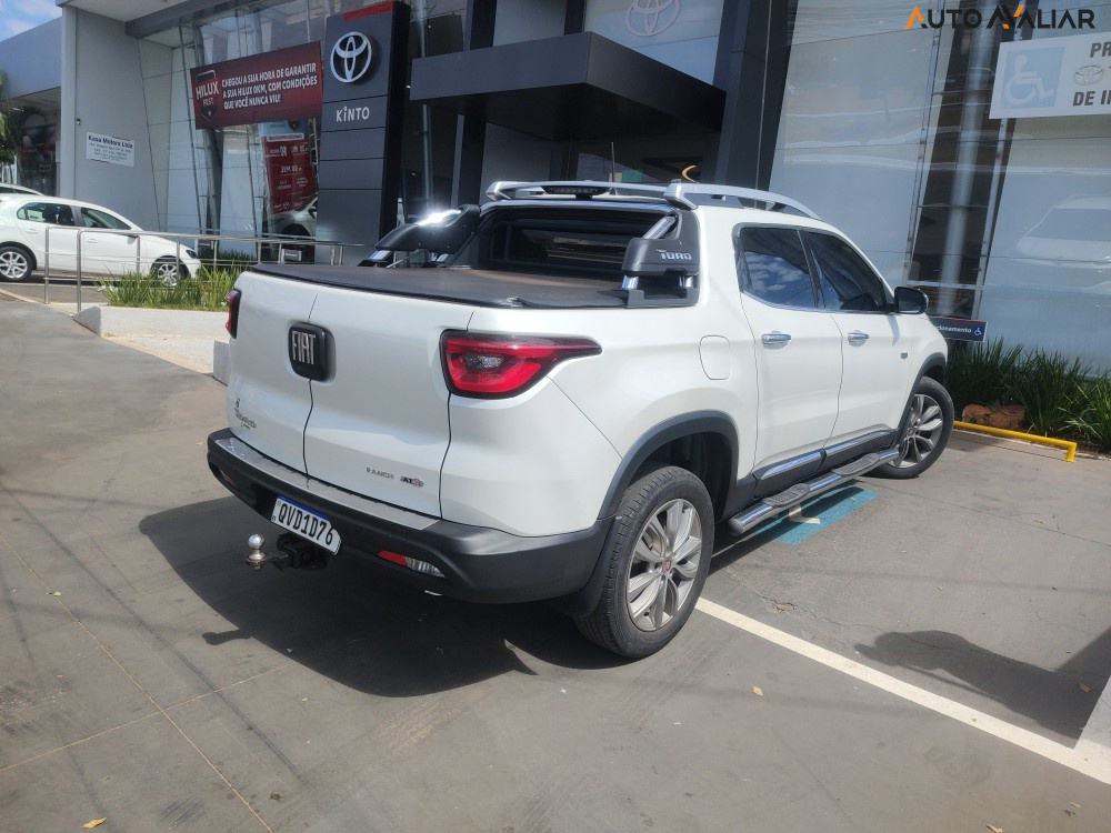 FIAT TORO 2.0 16V TURBO DIESEL RANCH 4WD AT9
