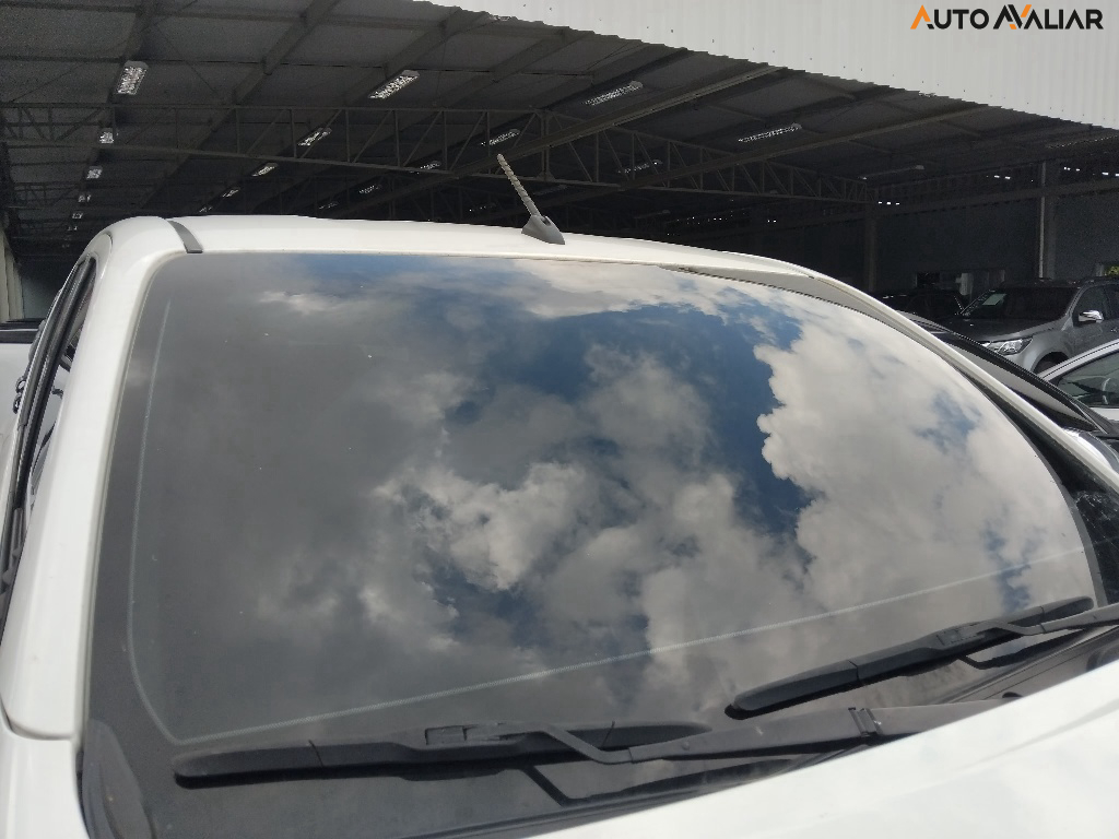 TOYOTA HILUX 2.8 D-4D TURBO DIESEL CD SRV 4X4 AUTOM&Aacute;TICO