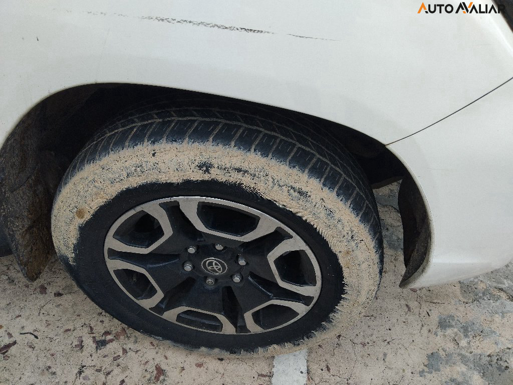 TOYOTA HILUX 2.8 D-4D TURBO DIESEL CD SRV 4X4 AUTOM&Aacute;TICO