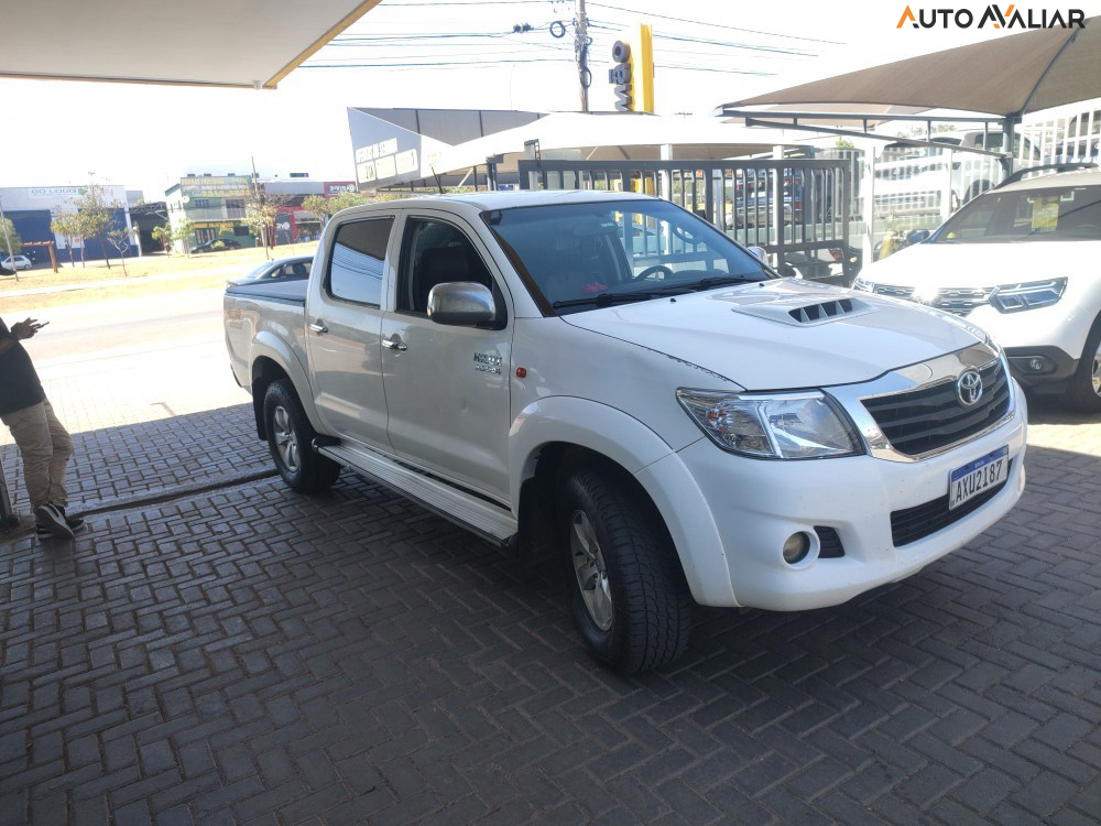 TOYOTA HILUX 3.0 SR 4X4 CD 16V TURBO INTERCOOLER DIESEL 4P AUTOMATICO