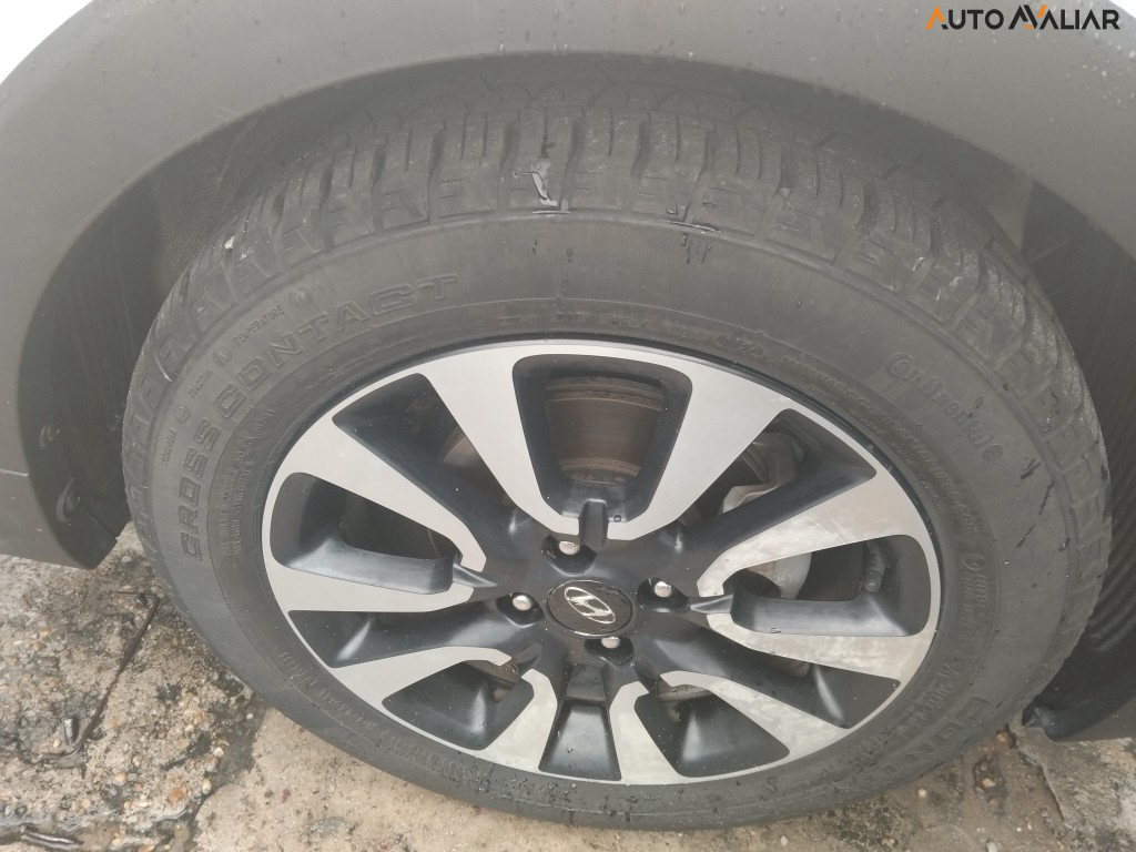 HYUNDAI HB20X 1.6 16V PREMIUM FLEX 4P AUTOMATICO