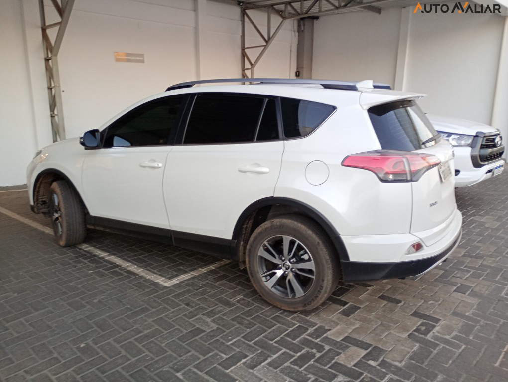 TOYOTA RAV4 2.0 TOP 4X2 16V GASOLINA 4P AUTOMATICO