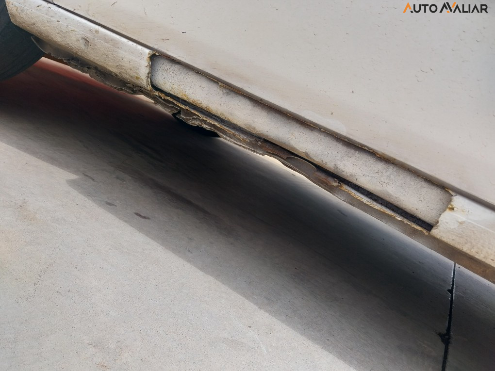 VOLKSWAGEN VOYAGE 1.0 MI 8V FLEX 4P MANUAL