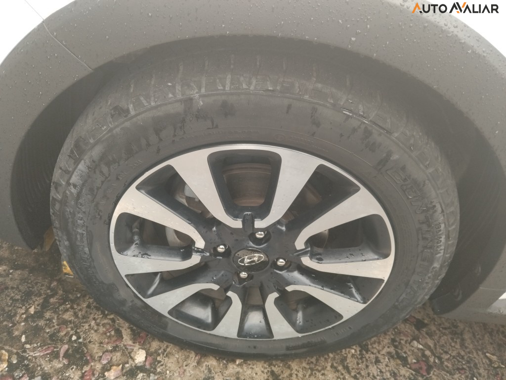 HYUNDAI HB20X 1.6 16V PREMIUM FLEX 4P AUTOMATICO