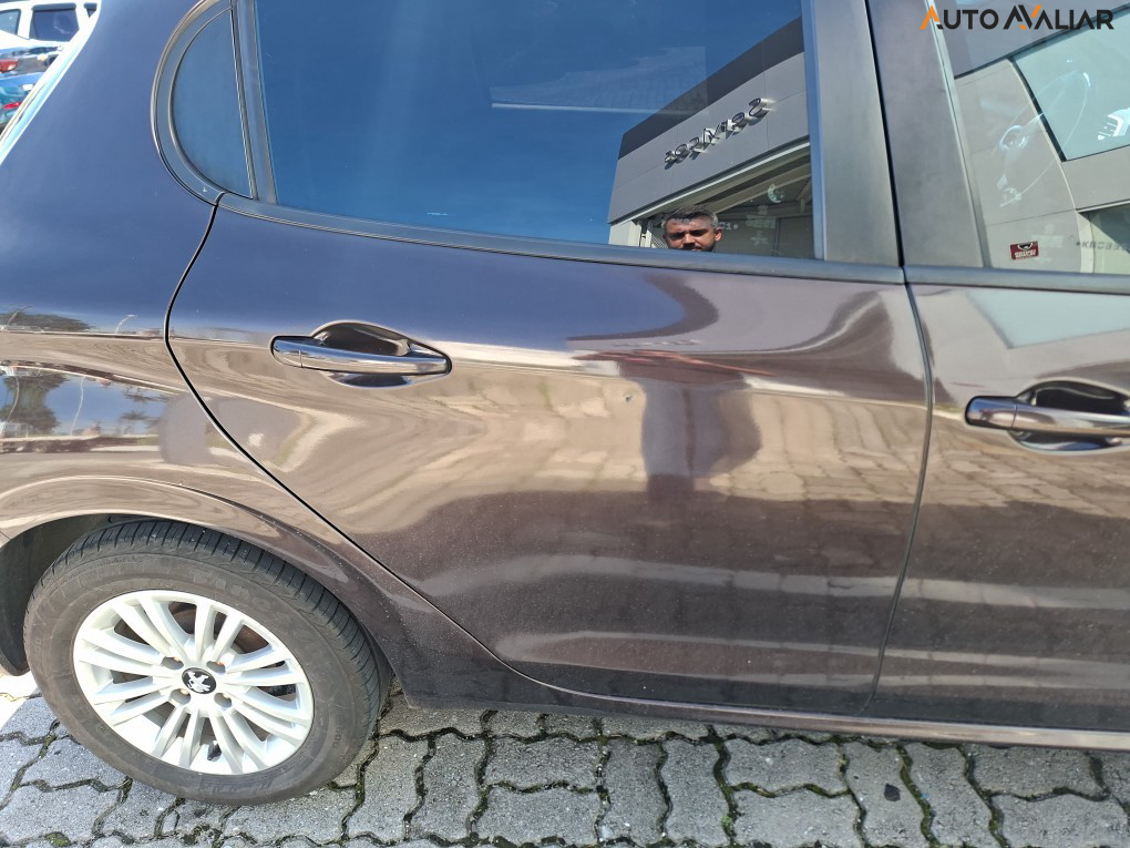 PEUGEOT 208 1.6 ACTIVE PACK 16V FLEX 4P AUTOMATICO