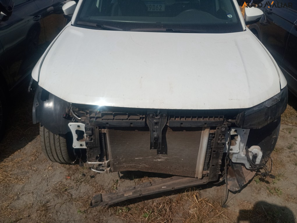 VOLKSWAGEN T-CROSS 1.0 200 TSI TOTAL FLEX AUTOMÁTICO