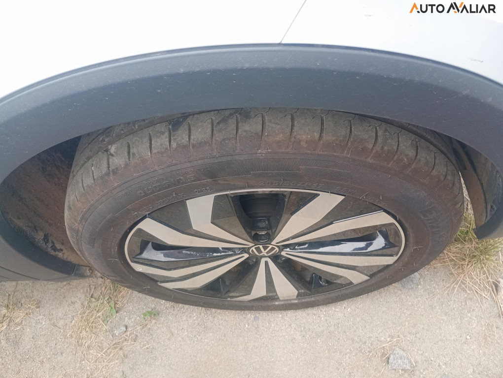 VOLKSWAGEN T-CROSS 1.0 200 TSI TOTAL FLEX AUTOMÁTICO