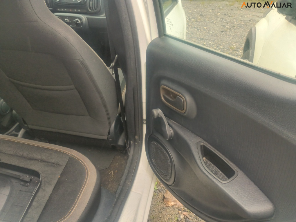 FIAT MOBI 1.0 EVO FLEX TREKKING MANUAL