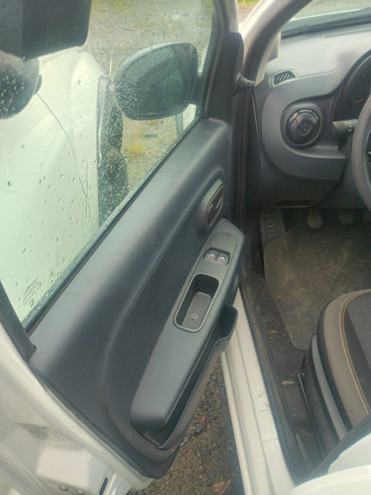 FIAT MOBI 1.0 EVO FLEX TREKKING MANUAL