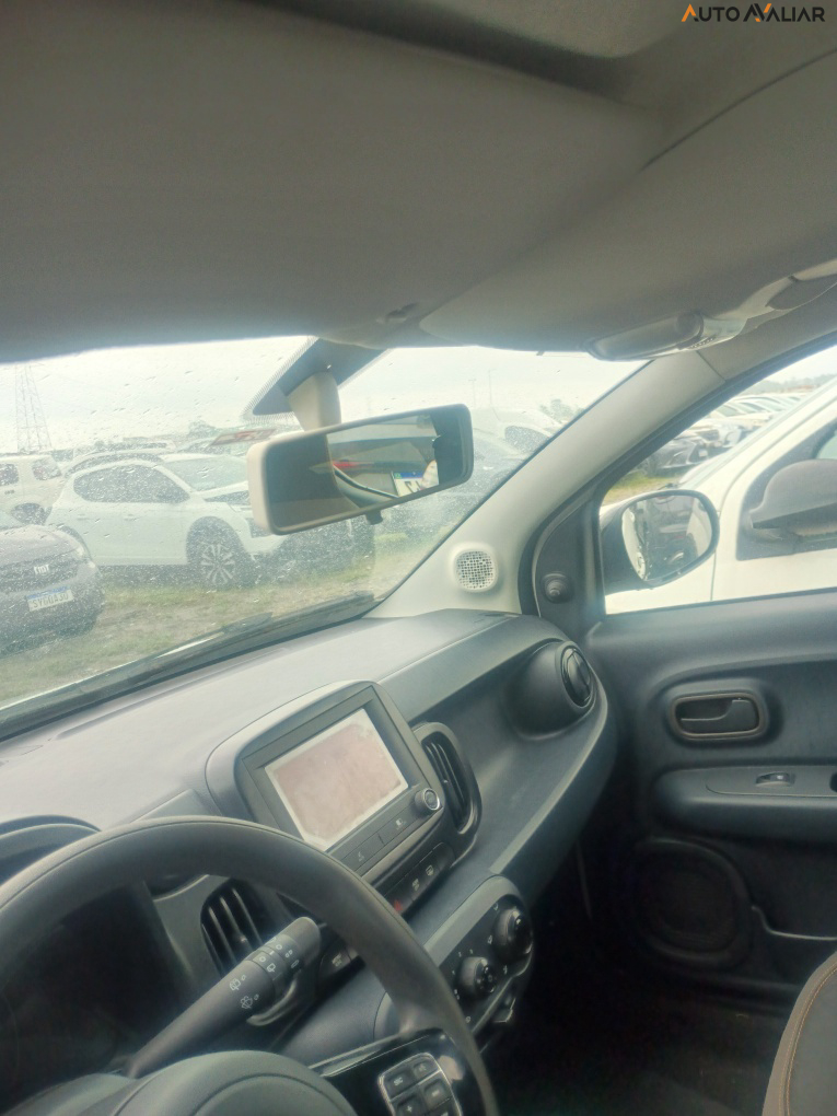 FIAT MOBI 1.0 EVO FLEX TREKKING MANUAL