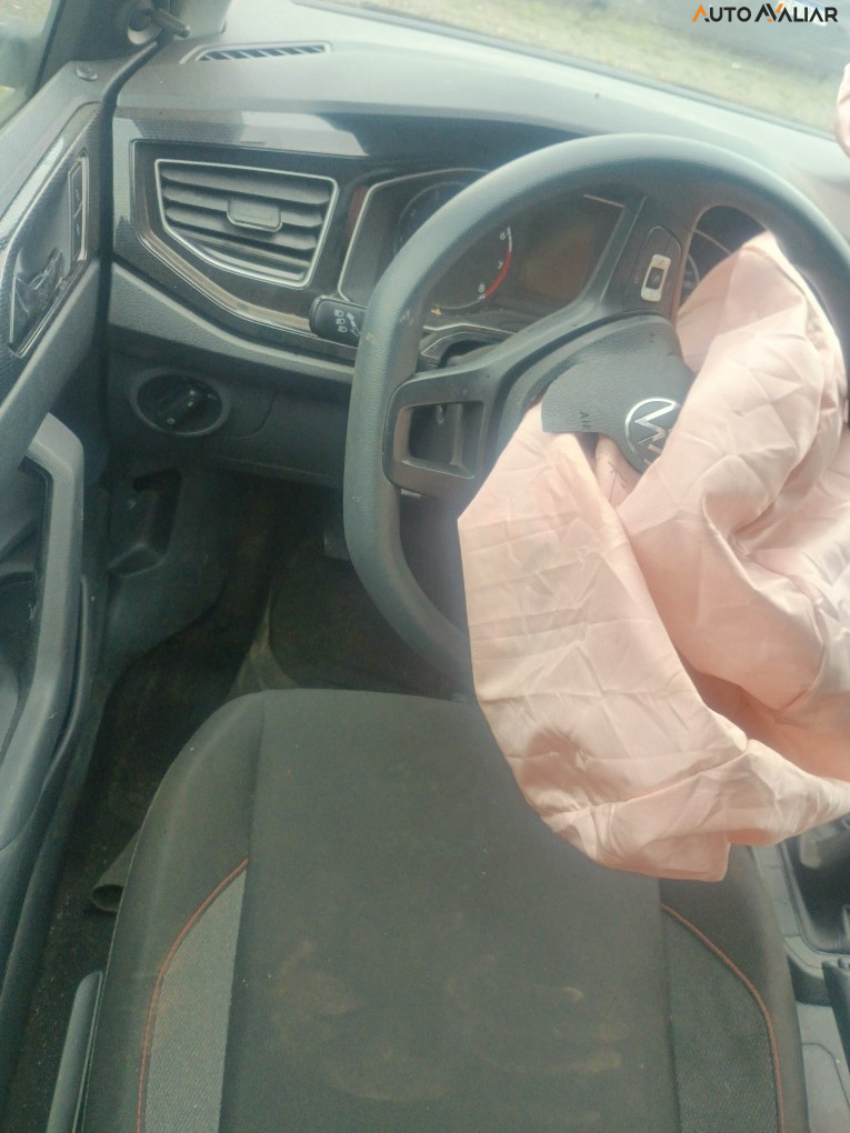 VOLKSWAGEN POLO 1.0 MPI TRACK MANUAL