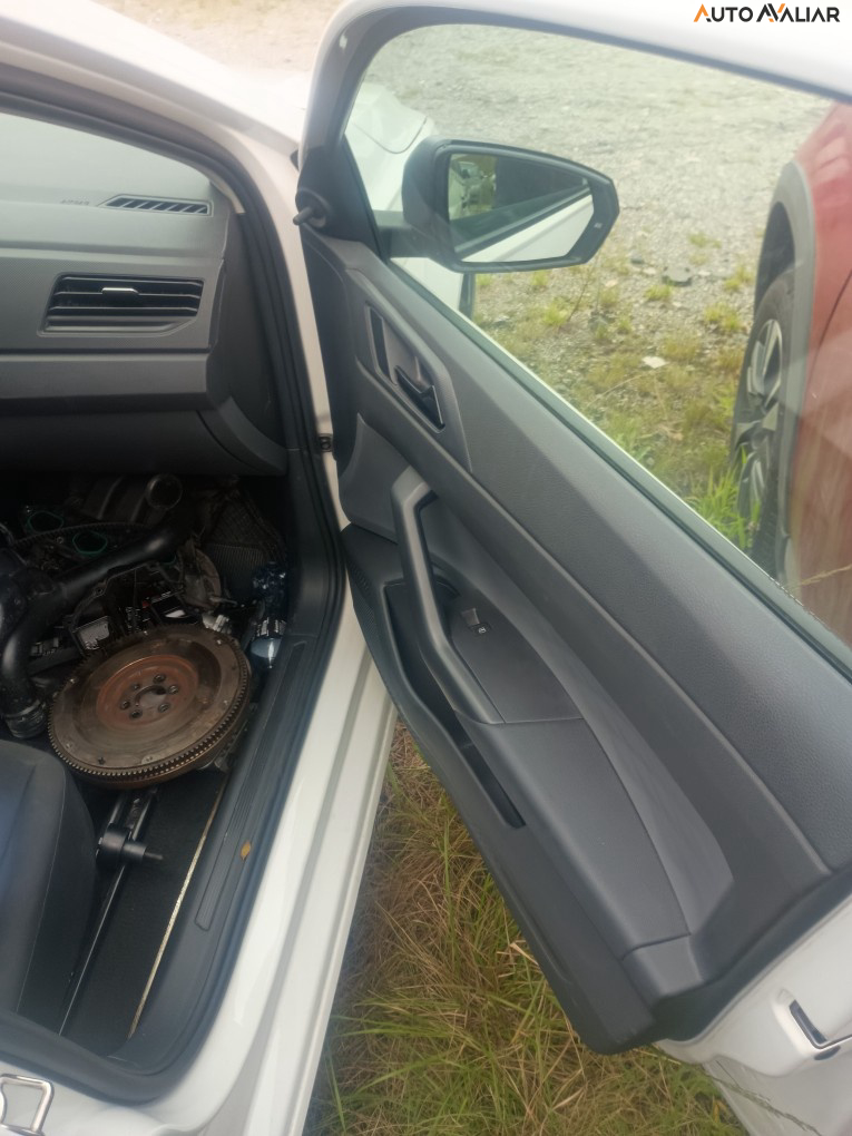 VOLKSWAGEN POLO 1.0 MPI TRACK MANUAL