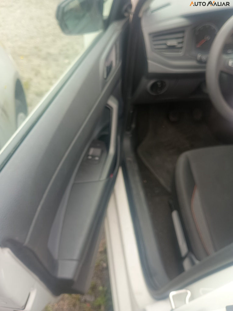 VOLKSWAGEN POLO 1.0 MPI TRACK MANUAL