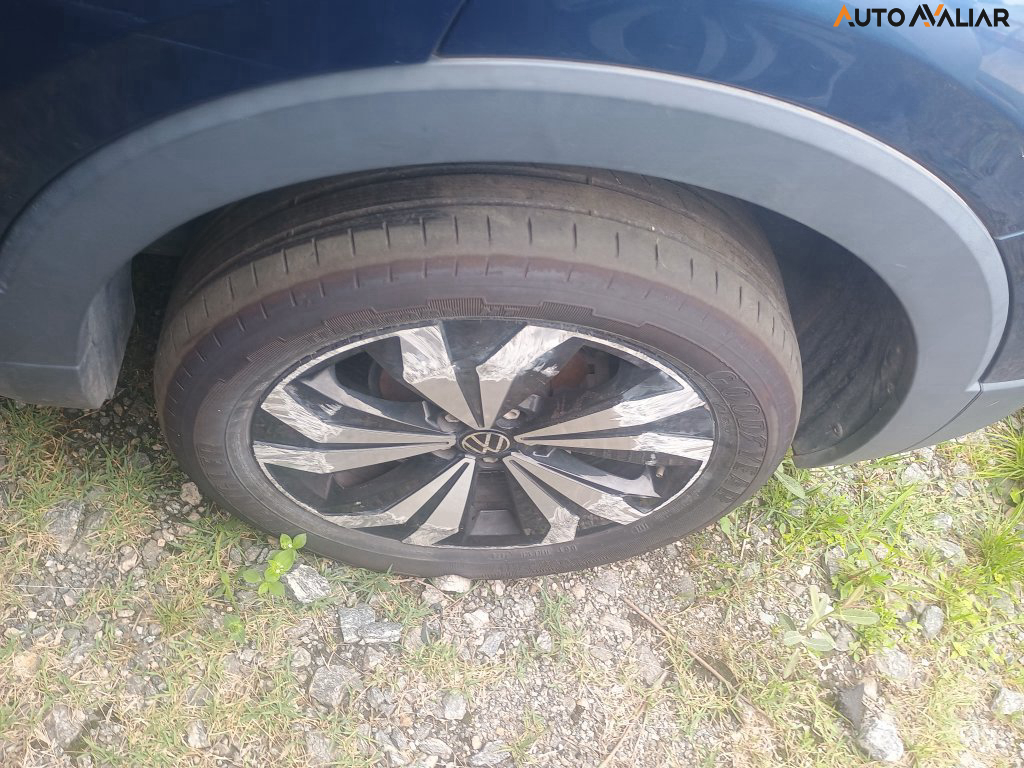 VOLKSWAGEN T-CROSS 1.0 200 TSI TOTAL FLEX AUTOM&Aacute;TICO