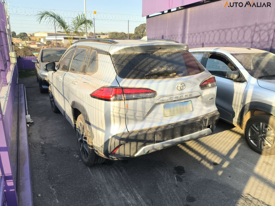 TOYOTA COROLLA CROSS 2.0 VVT-IE FLEX XRE DIRECT SHIFT