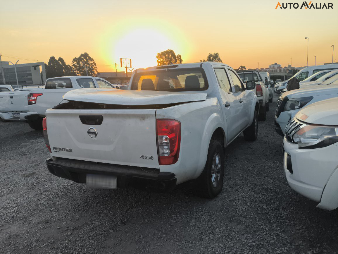 NISSAN FRONTIER 2.3 16V TURBO DIESEL S MTX4 CD 4X4 MANUAL
