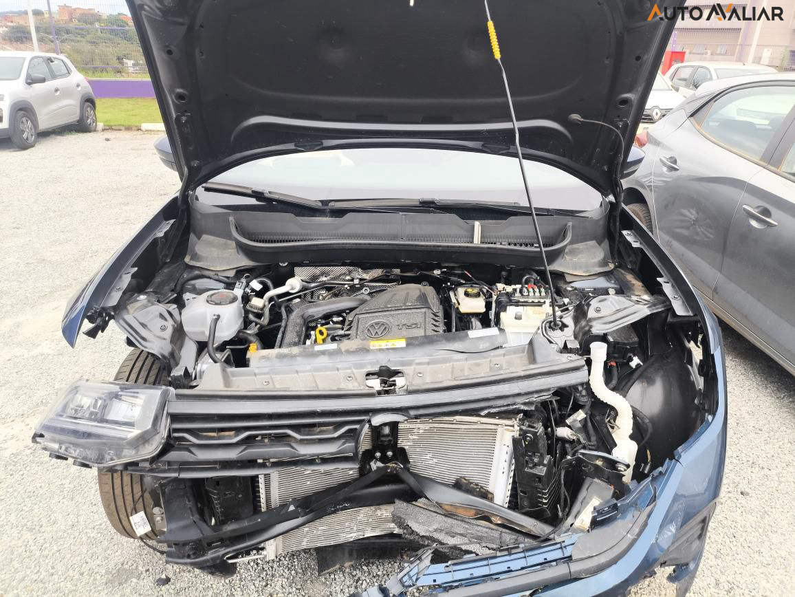 VOLKSWAGEN T-CROSS 1.0 200 TSI TOTAL FLEX AUTOM&Aacute;TICO